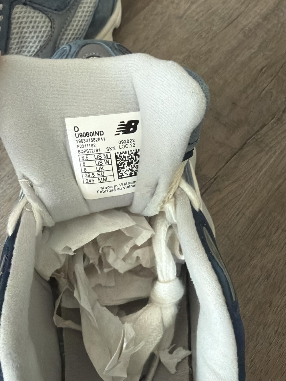 New Balance 9060 - Picture 5 of 5